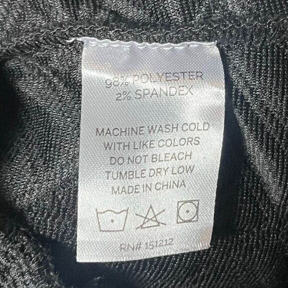 Mary Square Women’s Black Quilted Sweatersuit Set - Picture 10 of 12